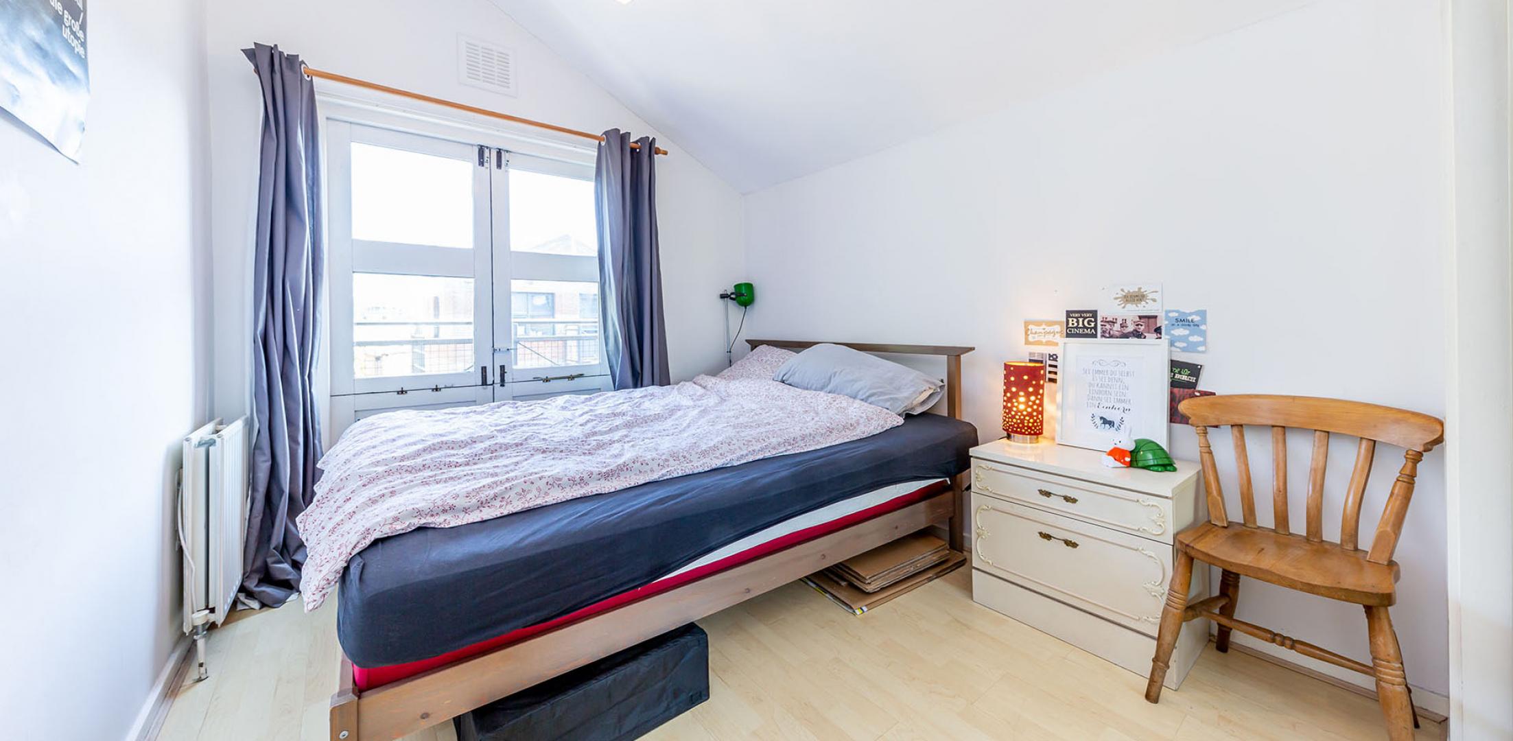 Superb modern two double bedroom flat with a private terrace mins to tube Baynes Street, Camden